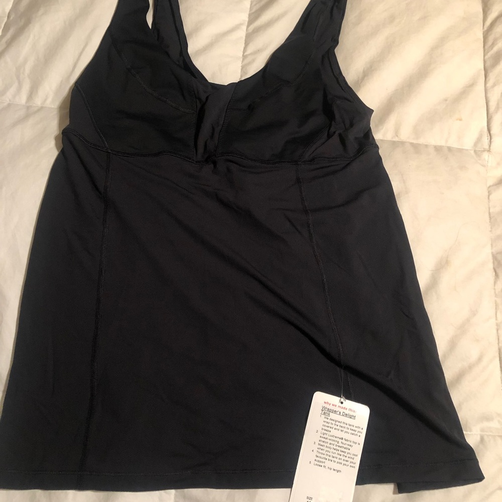 Lululemon Wrapper’s Delight Tank 12 black NWT